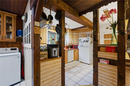 218 Sunningdale Rd East, Qualicum Beach, BC 