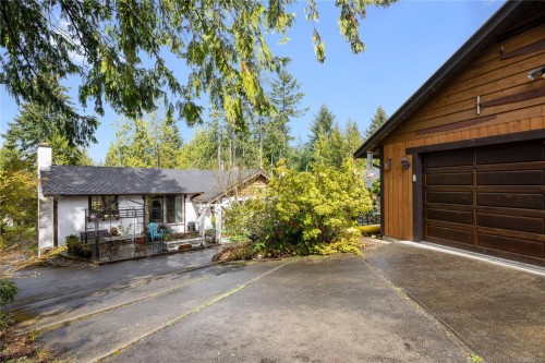 218 Sunningdale Rd East, Qualicum Beach, BC 