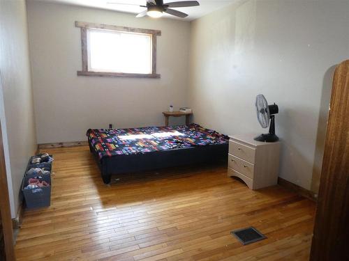 150 Dieppe Rd, Longlac, ON - Indoor Photo Showing Bedroom