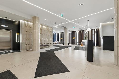 Hall - 1010-101 Rue Peel, Montréal (Le Sud-Ouest), QC - Indoor Photo Showing Other Room