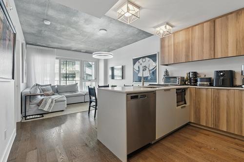 Kitchen - 1010-101 Rue Peel, Montréal (Le Sud-Ouest), QC - Indoor Photo Showing Kitchen