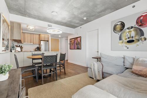 Living room - 1010-101 Rue Peel, Montréal (Le Sud-Ouest), QC - Indoor Photo Showing Other Room