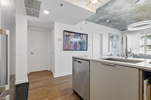 Kitchen - 1010-101 Rue Peel, Montréal (Le Sud-Ouest), QC - Indoor Photo Showing Kitchen