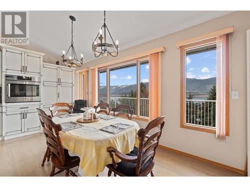 4711 16 Street Ne, Salmon Arm, BC - Indoor Photo Showing Dining Room