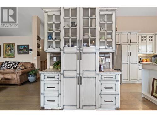 4711 16 Street Ne, Salmon Arm, BC -  Photo Showing Other Room