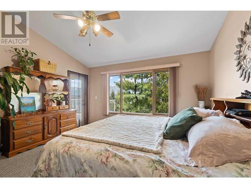 4711 16 Street Ne, Salmon Arm, BC - Indoor Photo Showing Bedroom