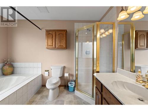 4711 16 Street Ne, Salmon Arm, BC - Indoor Photo Showing Bathroom