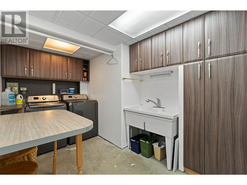 4711 16 Street Ne, Salmon Arm, BC - Indoor