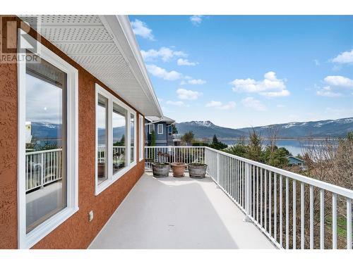 4711 16 Street Ne, Salmon Arm, BC - Outdoor With Exterior