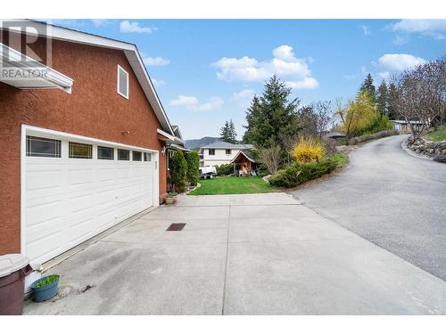 4711 16 Street Ne, Salmon Arm, BC - Outdoor