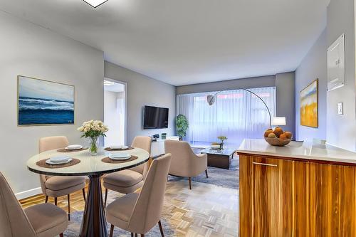 Dining room - 502-1420 Rue Crescent, Montréal (Ville-Marie), QC - Indoor Photo Showing Dining Room