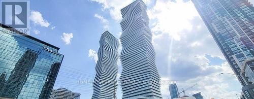 2910 - 3900 CONFEDERATION PARKWAY  Mississauga, ON L5B 0M3