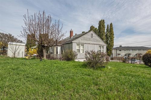 4009 30 Avenue, Vernon, BC - Outdoor