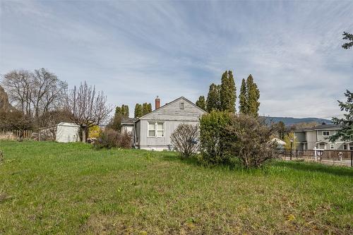 4009 30 Avenue, Vernon, BC - Outdoor