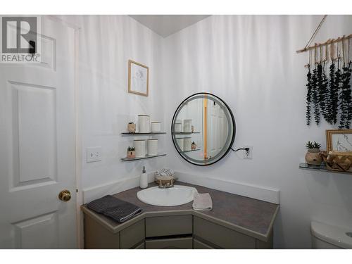 1245 Abbott Drive, Quesnel, BC - Indoor Photo Showing Bathroom