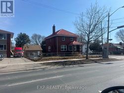 655 BROWNS LINE  Toronto, ON M8W 3V7