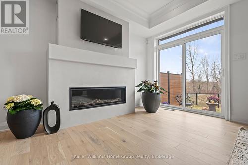 27 Halls Drive, Centre Wellington (Elora/Salem), ON - Indoor Photo Showing Living Room With Fireplace