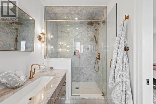 27 Halls Drive, Centre Wellington (Elora/Salem), ON - Indoor Photo Showing Bathroom