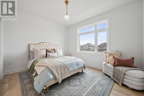 27 Halls Drive, Centre Wellington (Elora/Salem), ON - Indoor Photo Showing Bedroom