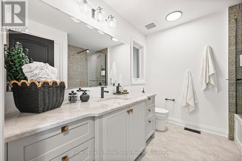 27 Halls Drive, Centre Wellington (Elora/Salem), ON - Indoor Photo Showing Bathroom