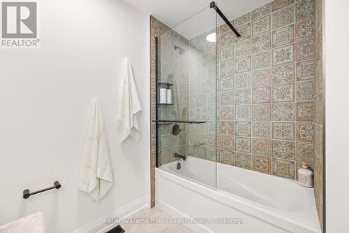 27 Halls Drive, Centre Wellington (Elora/Salem), ON - Indoor Photo Showing Bathroom