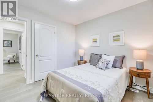 82 Miller Drive, Barrie, ON - Indoor Photo Showing Bedroom