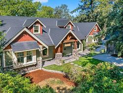 6140 Lakes Rd  Duncan, BC V9L 4J5