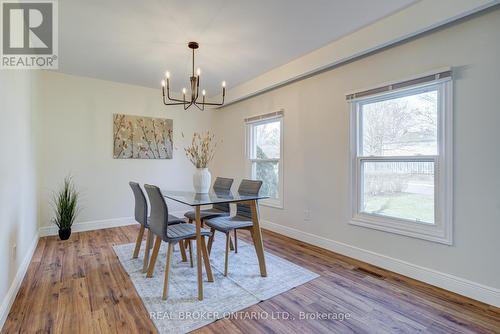 1252 Lakeview Drive, Oakville, ON - Indoor Photo Showing Dining Room