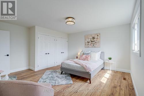 1252 Lakeview Drive, Oakville, ON - Indoor Photo Showing Bedroom