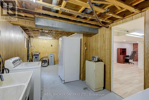 1252 Lakeview Drive, Oakville, ON - Indoor Photo Showing Basement