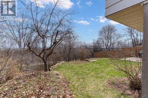 1252 Lakeview Drive, Oakville, ON - Outdoor