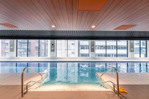 Piscine - 3509-1245 Rue De Bleury, Montréal (Ville-Marie), QC - Indoor Photo Showing Other Room With In Ground Pool