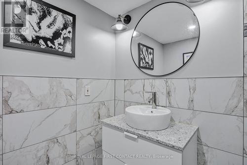 93 Bayshore Drive, Ramara, ON - Indoor Photo Showing Bathroom