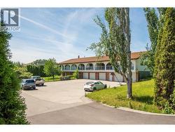 215 Arab Road  Kelowna, BC V1V 2G8