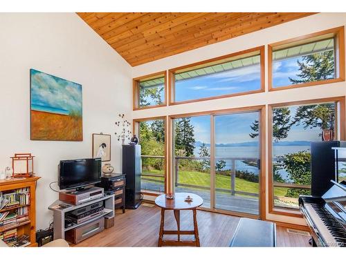 1180 Berry Point Rd, Gabriola Island, BC 
