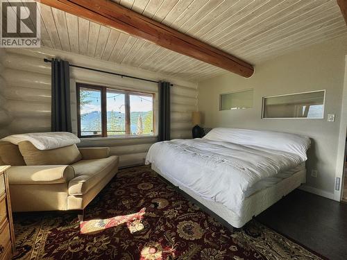 4258 31 Highway, Ainsworth, BC - Indoor Photo Showing Bedroom