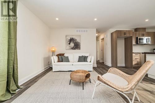 2435 Drummond Conc 7 Road, Drummond/North Elmsley, ON - Indoor Photo Showing Living Room