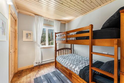 Chambre à coucher - 1573 Ch. Jordan, Dunham, QC - Indoor Photo Showing Bedroom