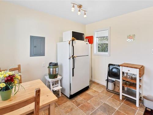 1181 Seventh Ave, Ucluelet, BC 