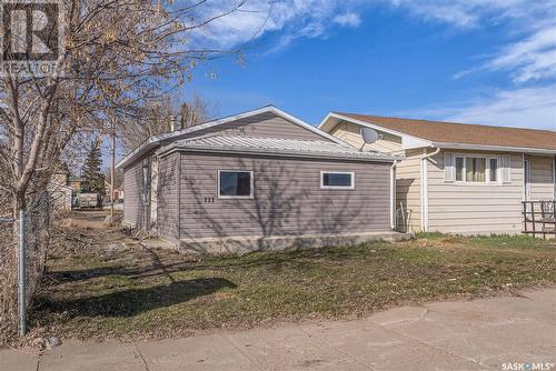 111 2Nd Avenue E, Biggar, SK - Outdoor