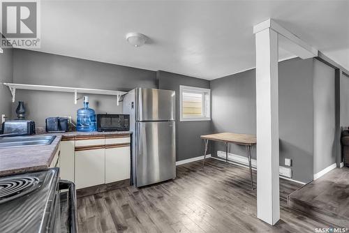 111 2Nd Avenue E, Biggar, SK - Indoor Photo Showing Kitchen