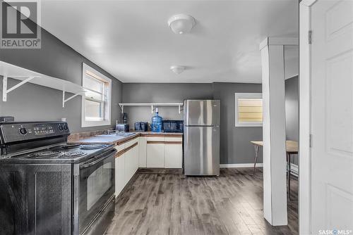 111 2Nd Avenue E, Biggar, SK - Indoor Photo Showing Kitchen