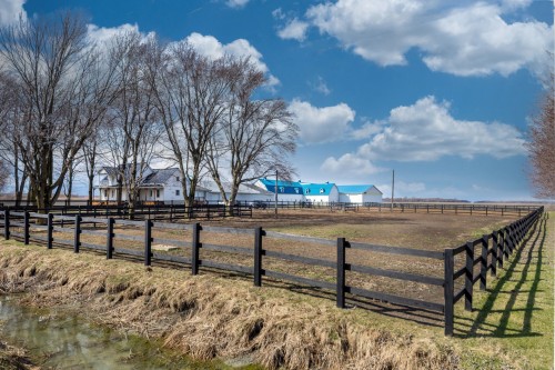 Exterior - 775 Boul. St-Luc, Saint-Jean-Sur-Richelieu, QC 