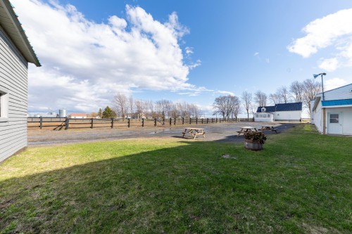 Exterior - 775 Boul. St-Luc, Saint-Jean-Sur-Richelieu, QC 