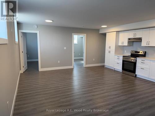 335 JOHN STREET S , Aylmer, Ontario N5H 2C9 5
