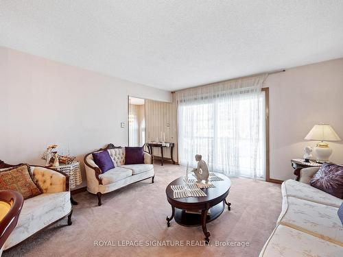 1010 Mannington Lane, Mississauga, ON 