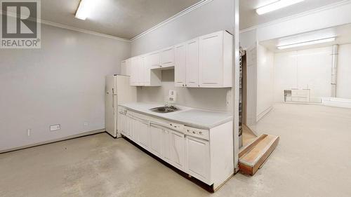 37 Perini Rd, Elliot Lake, ON 