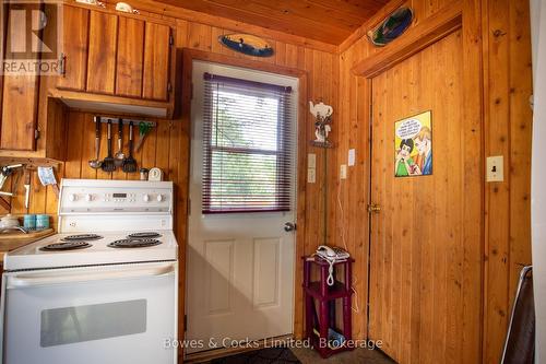 197 King Road W, Wollaston, ON - Indoor Photo Showing Kitchen