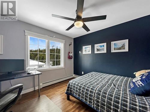 218 Buckingham Drive, Paradise, NL - Indoor Photo Showing Bedroom