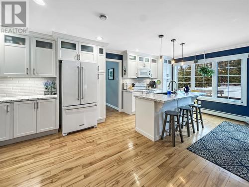 218 Buckingham Drive, Paradise, NL - Indoor Photo Showing Kitchen With Upgraded Kitchen